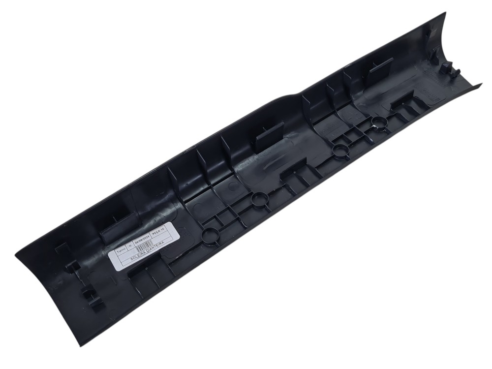 Soleira Porta Dianteira Direita Nissan Kicks 2023 2024 4