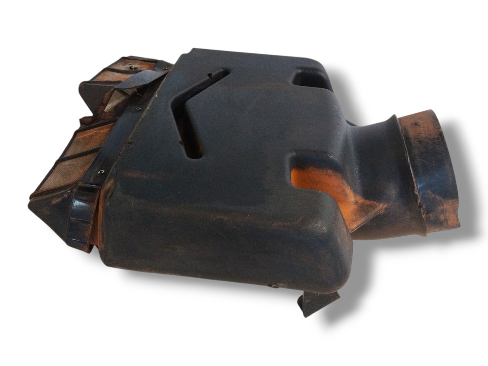 Duto Admissão De Ar Motor Volvo Vm 330 2021 21757601 Usado 1