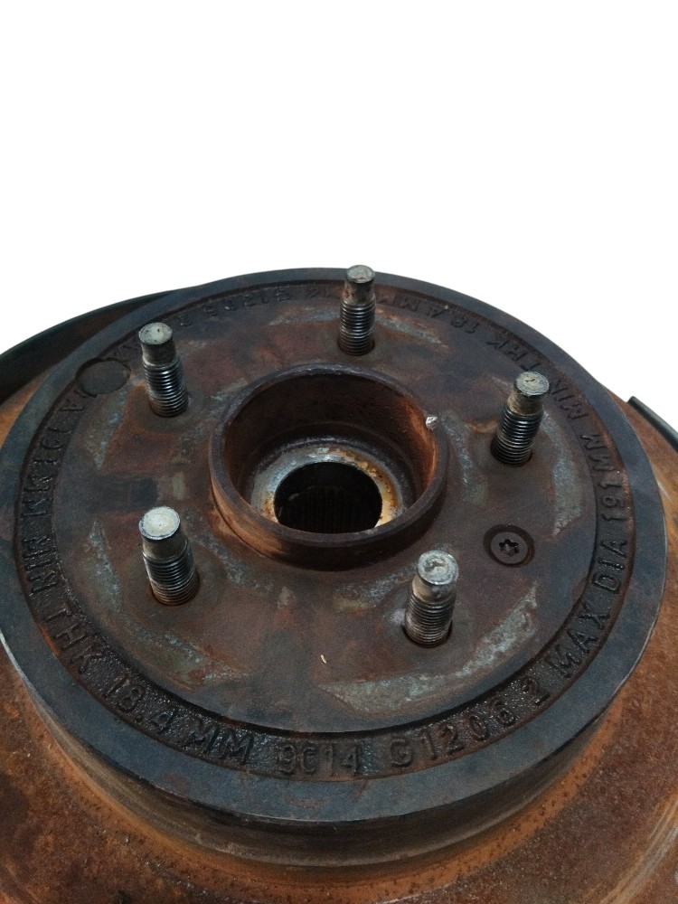 Montante cubo com disco traseiro Chevrolet Captiva 2009 3