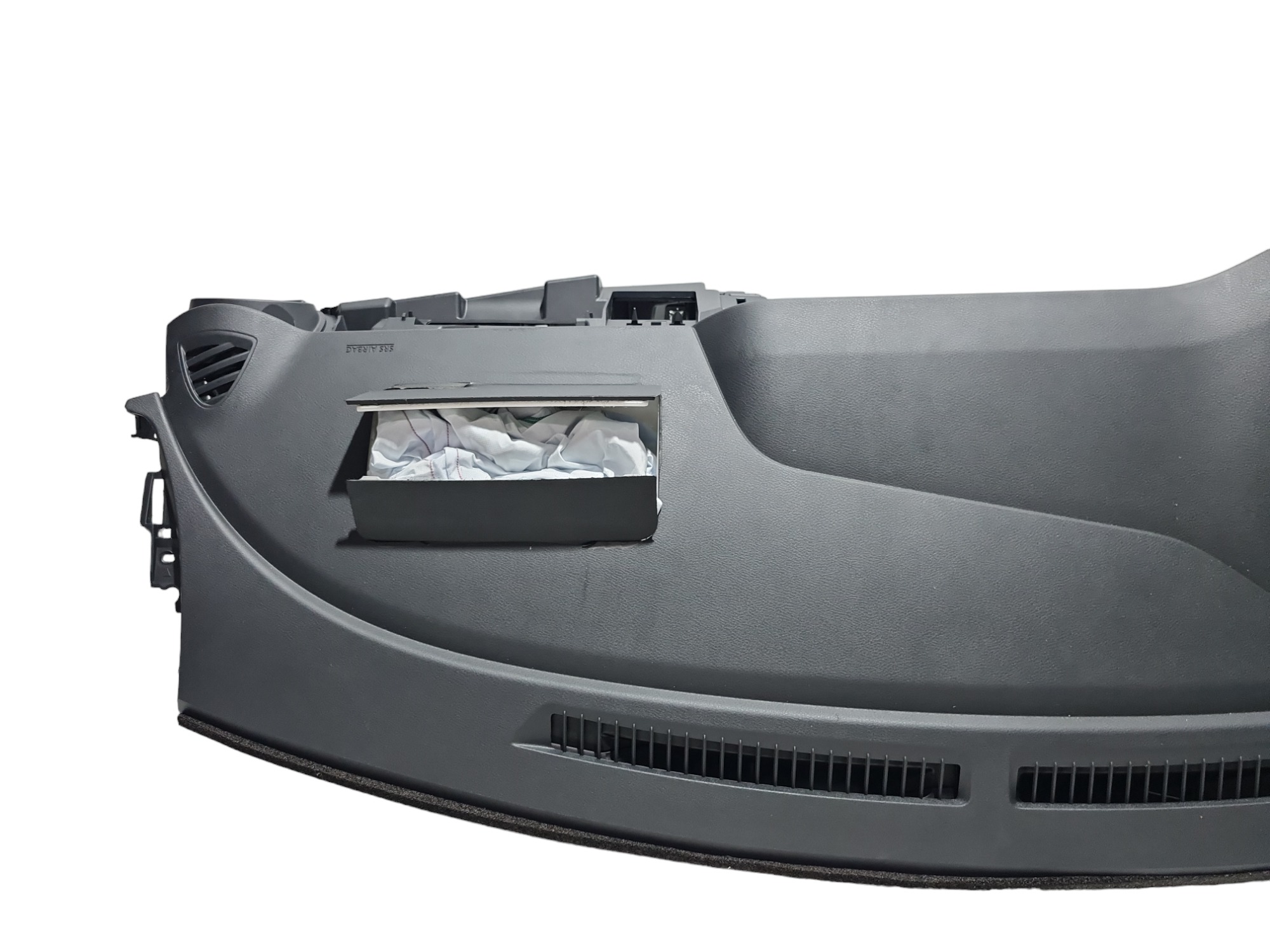 Capa Painel Nissan Kicks 2022 2024 acionado C/ Dutos Preto 9