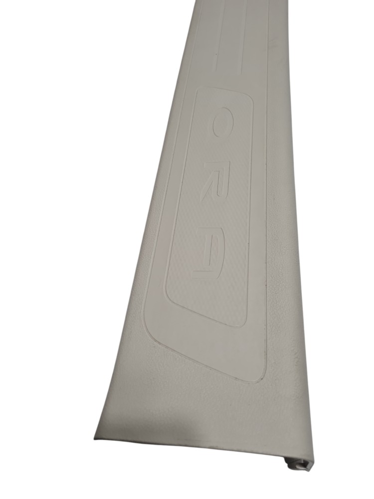 Soleira dianteira gwm ora 03 skin ano 2023 2024 original 2