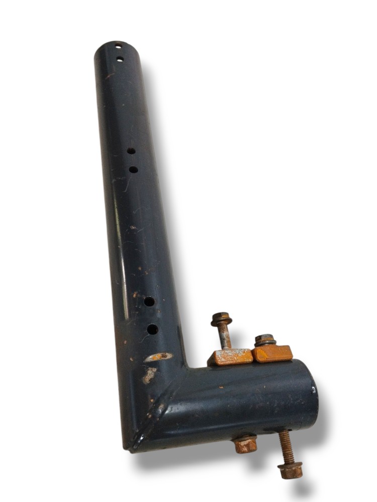 Suporte em L Externo Mercedes Actros2651 2022 2023 Usado 1