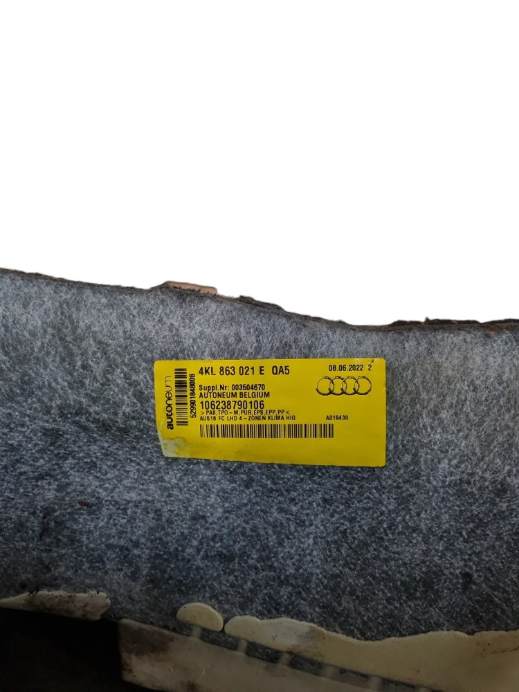 Tapete de base para Audi E TRON ano 2022 2023 original 6