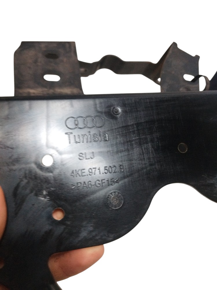 Suporte do chicote do motor Audi Etron 2022 ORIGINAL Audi 4