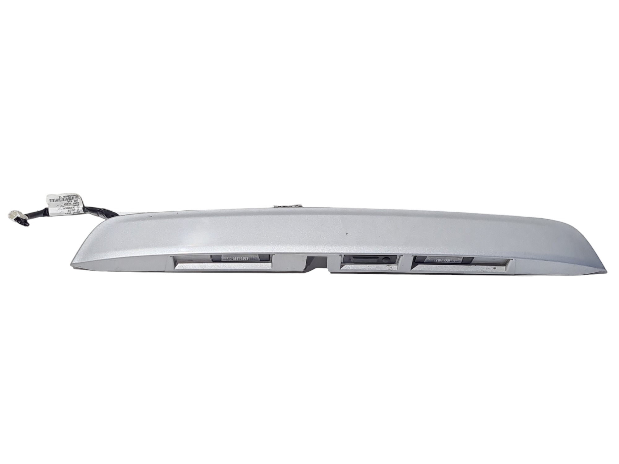 Moldura Luz Placa Traseira Nissan Kicks 2024 Cinza 2