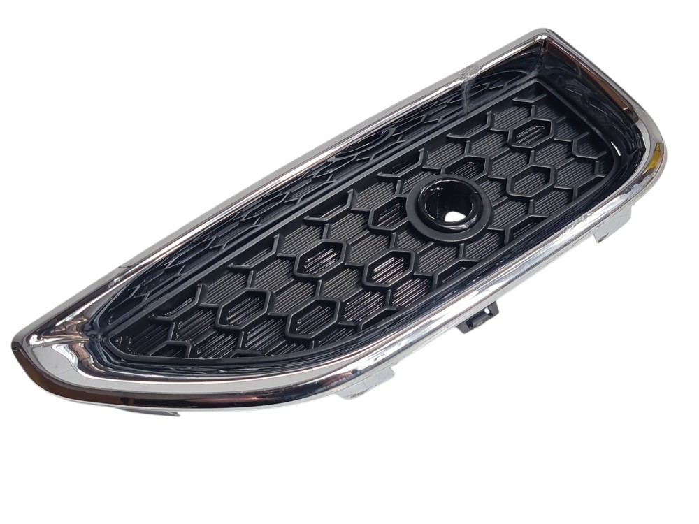 Moldura Grade Direita Parachoque Traseiro Chery Tiggo 5 2022 3