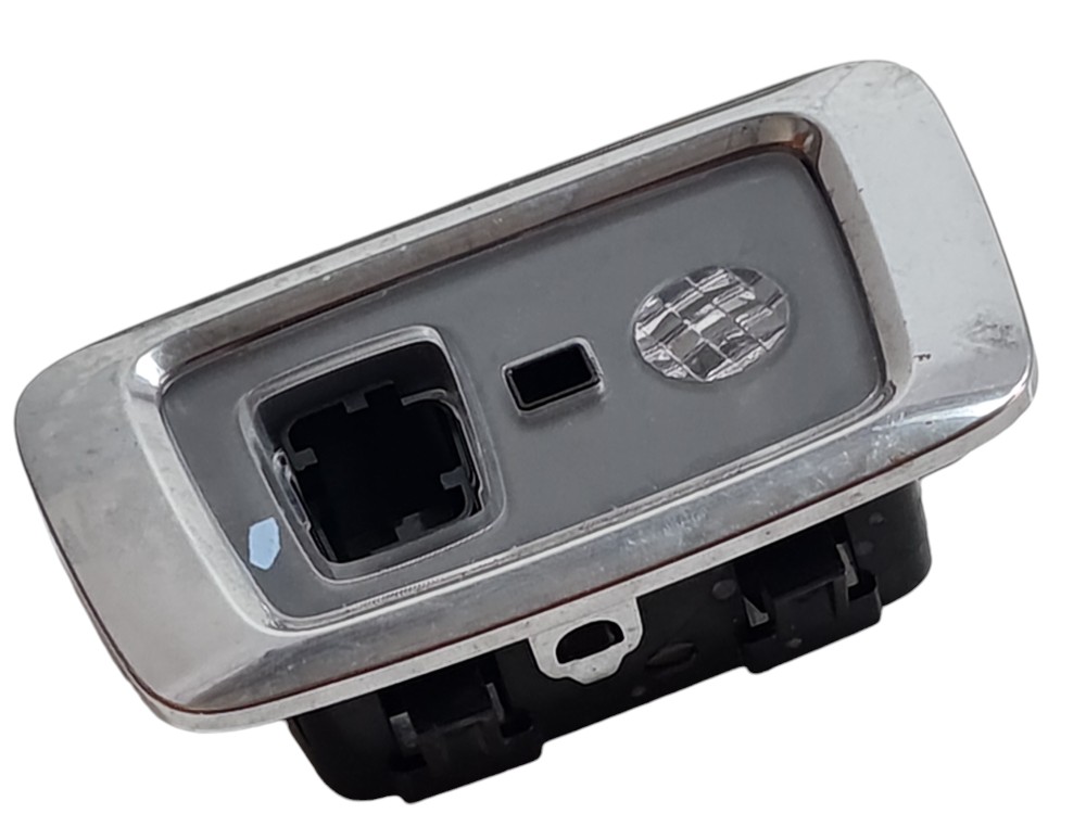 Moldura Luz Leitura Volvo Xc90 D5 2017 Original 31457194 4