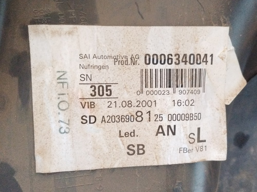Forro Traseira Lado Esquerdo Mercedes Classe C230 2002 2003 7