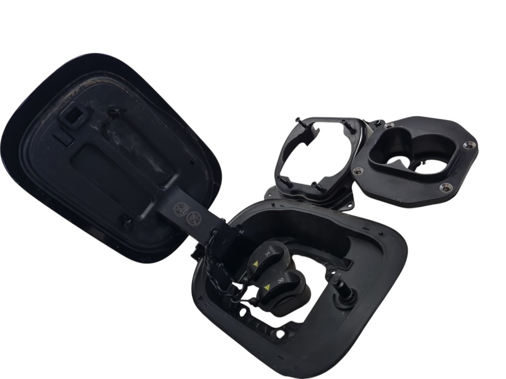 Portinhola De Carregamento Eletrico Gwm Tank 300 Original Preta 2025 2