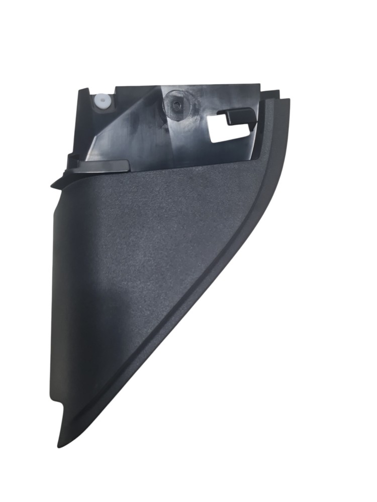 Moldura interna retrovisor diant direita Nissan Kicks 2026