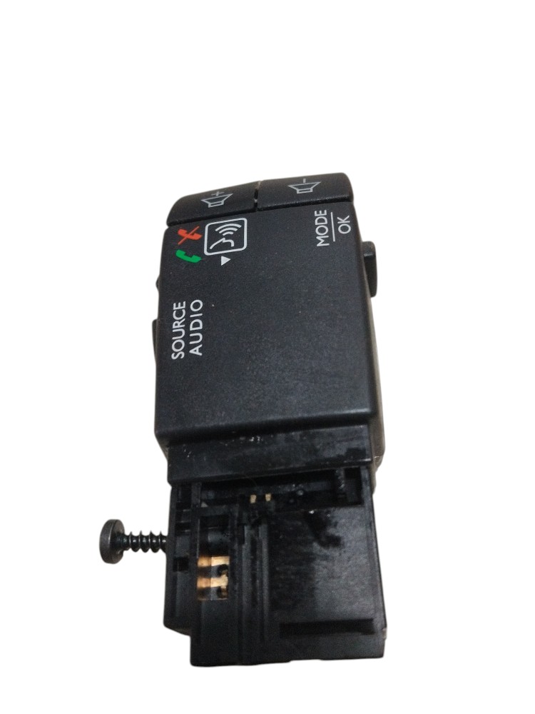 Botao comando de som Renault Logan 2023 2024 ORIGINAL 3