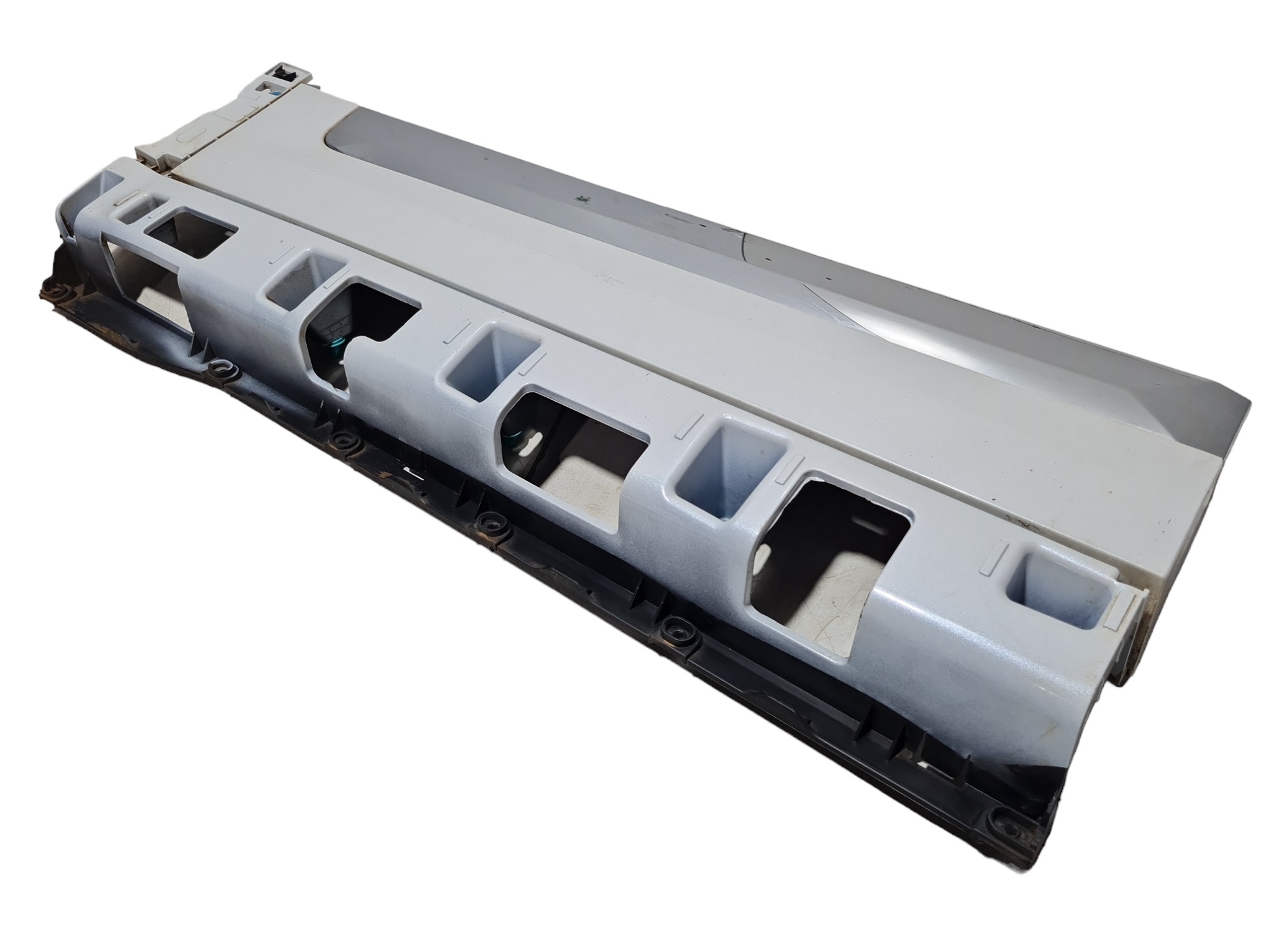 Moldura Inferior Porta Traseira Direita Chery Tiggo 8 2022 4