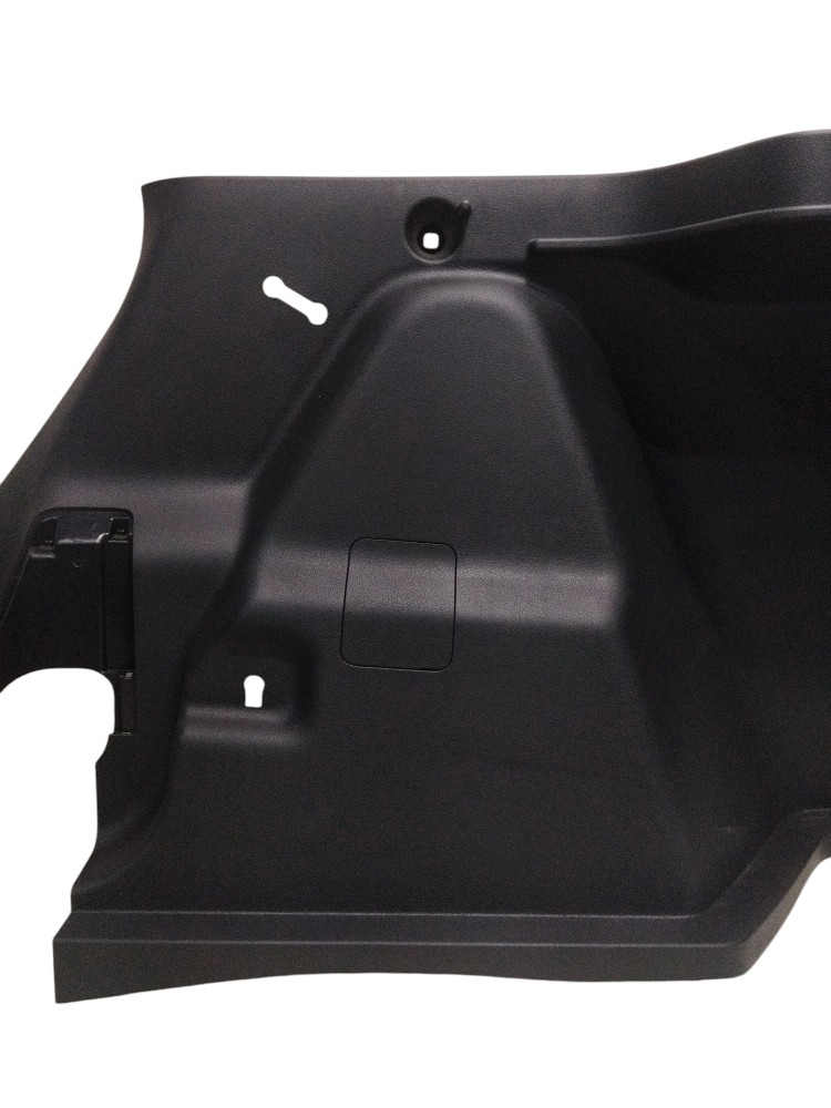 Forro lateral direito porta malas Toyota Yaris Cross 2026 6