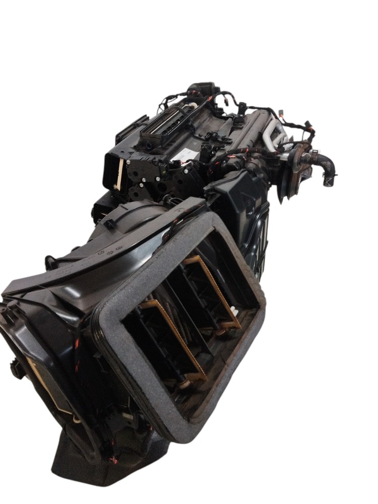 Caixa de evaporação do Audi Etron elétrico 2022 ORIGINAL 3