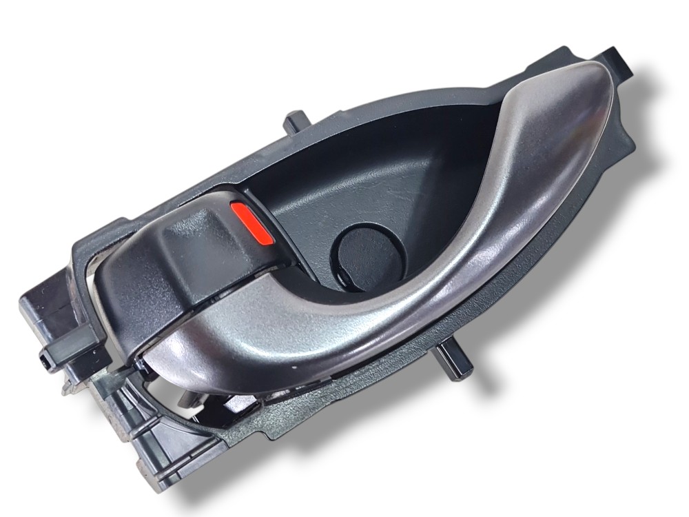 Maçaneta Interna Dianteira Esquerda Toyota Yaris 2024 2025 Dianteira 1