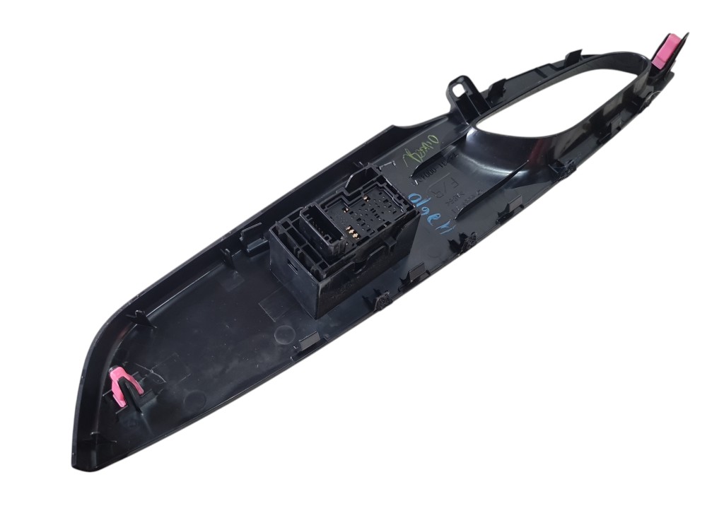 Moldura E Comando Vidro Dianteiro Direito Toyota Yaris 2024 4
