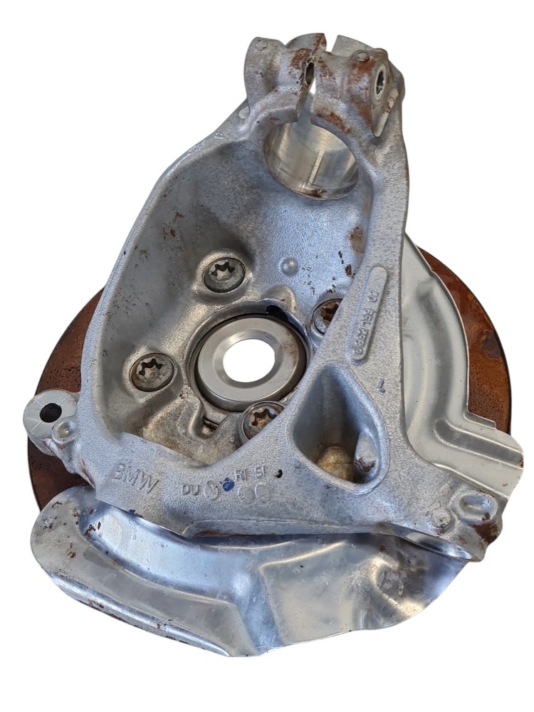 Montante cubo disco Dianteiro esquerdo BMW i3 2022 685215902 2