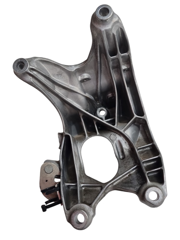 Coxim Suporte Motor L Direito Audi A4 Avant 2019 4m0199308 4