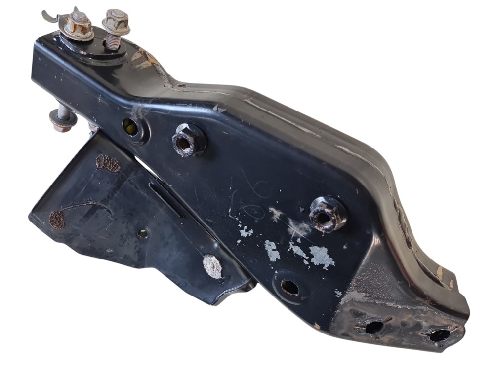 Braço reforço suspensão dianteiro esquerdo LS 460L 2013 4