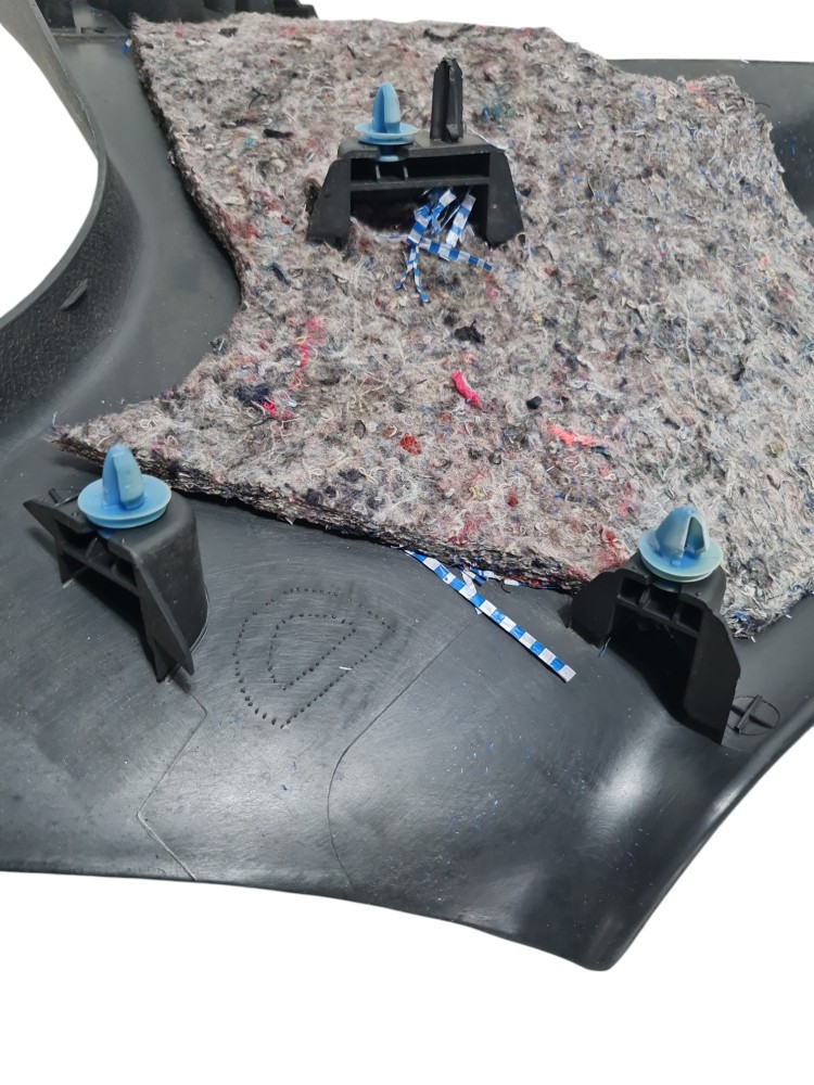 Moldura interna coluna traseira Renault logan zen10mt 2013 6