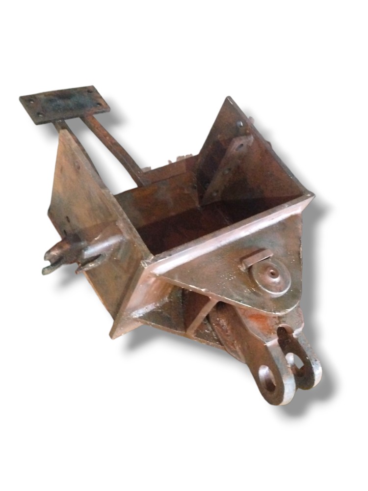 Suporte do engate do Trator John Deere 6135J 2023 ORIGINAL