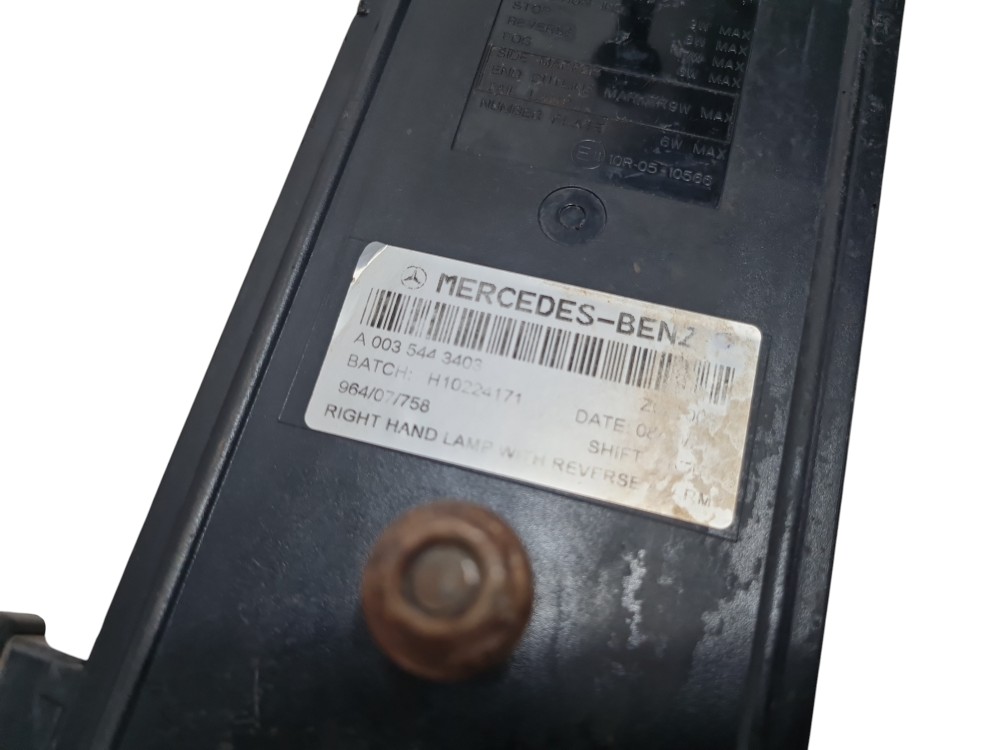 LanternaTraseira Led direita Actros 2651 DETALHE A0035443403 3