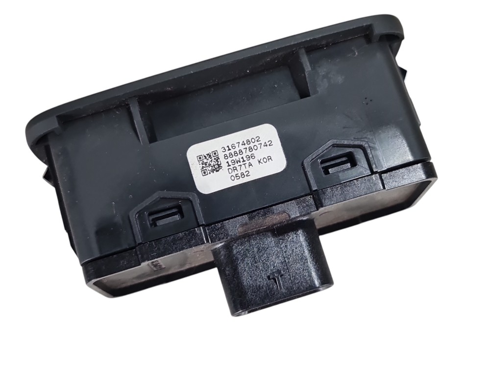 Botão Abertura Porta Malas Volvo Xc40 2020 31674802 Original 2