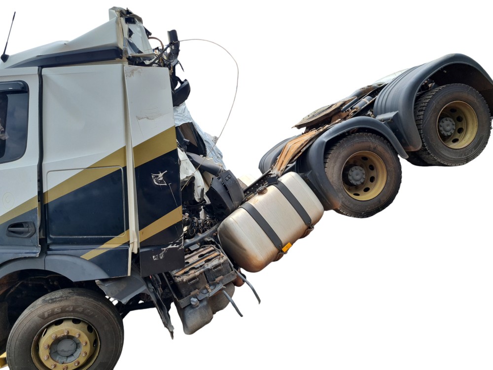 Peças Corte Lataria / Peças Em Geral Mb Actros V6 2651 5