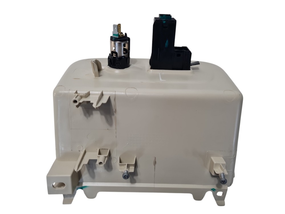 Moldura console central com entrada 12v gwm ora 03 skin 2024 4
