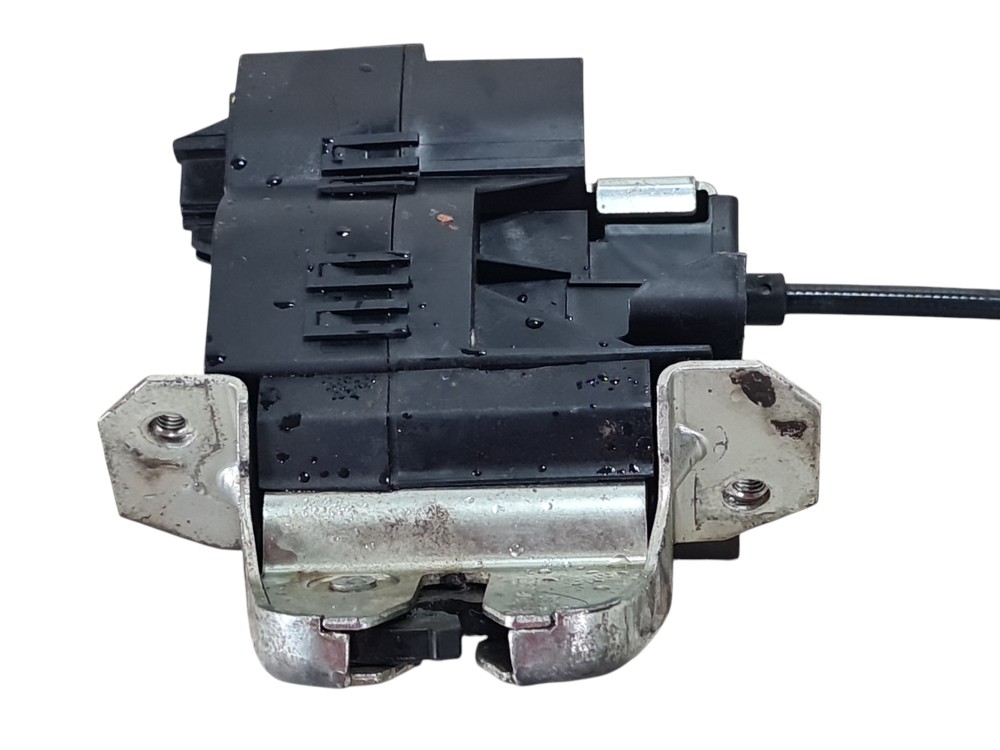Fechadura porta malas Mercedes Classe C 230 2002 A2037400135 4
