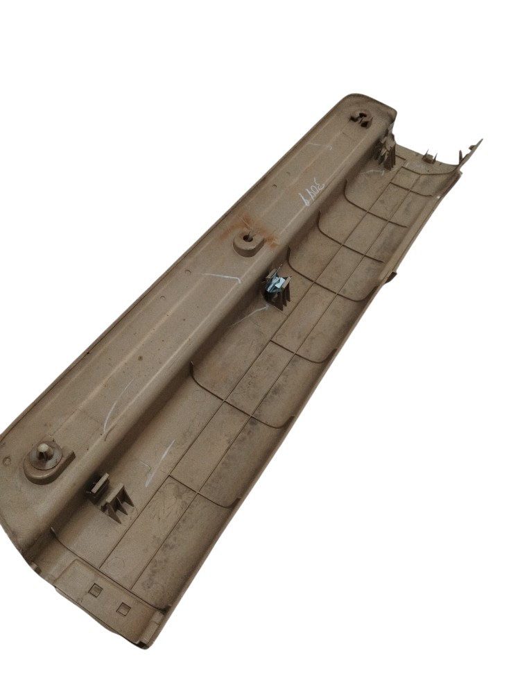 Soleira porta dianteira Chevrolet Captiva 2009 ORIGINAL Gm 6