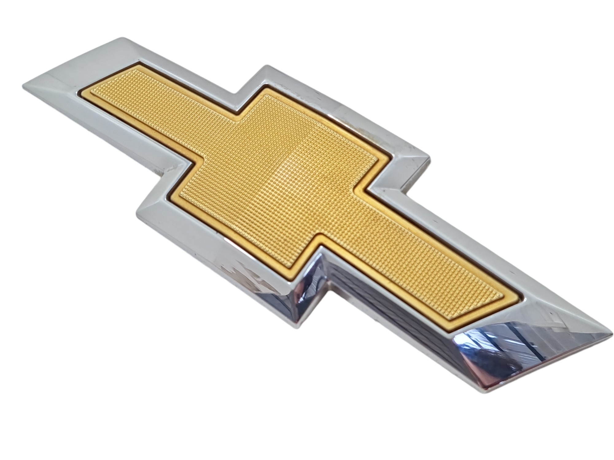 Emblema Traseiro Gravata Gm Tracker / Onix 2022 Original 4
