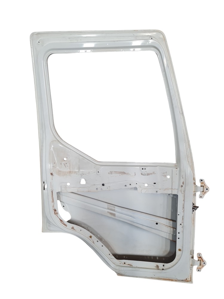 Porta esquerda Volvo VM 330 2021 2022 Filé 3