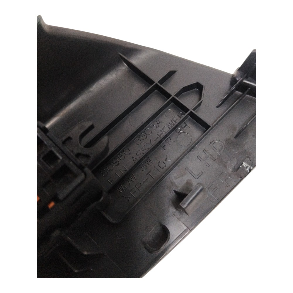 Botão Vidro Dianteiro Direito Nissan Sentra 2016 809603sg5a 6