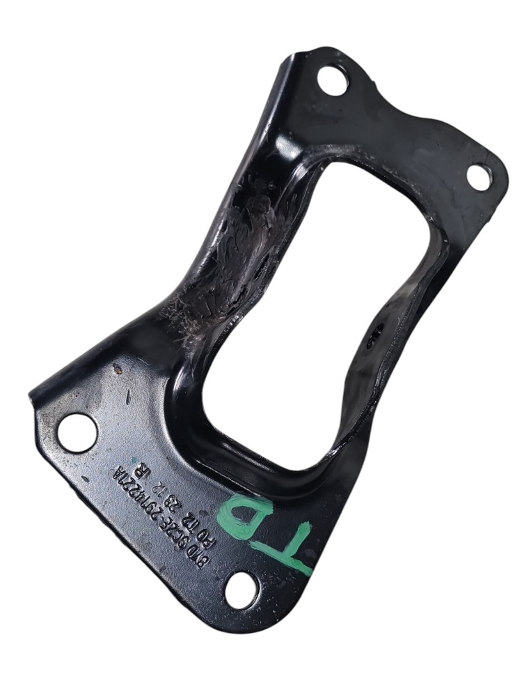 Suporte amortecedor traseiro direito BYD Dolphin 2024 2025 3