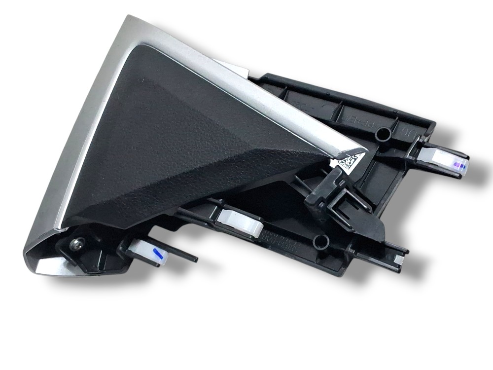Acabamento console central Toyota Corolla Cross 2022