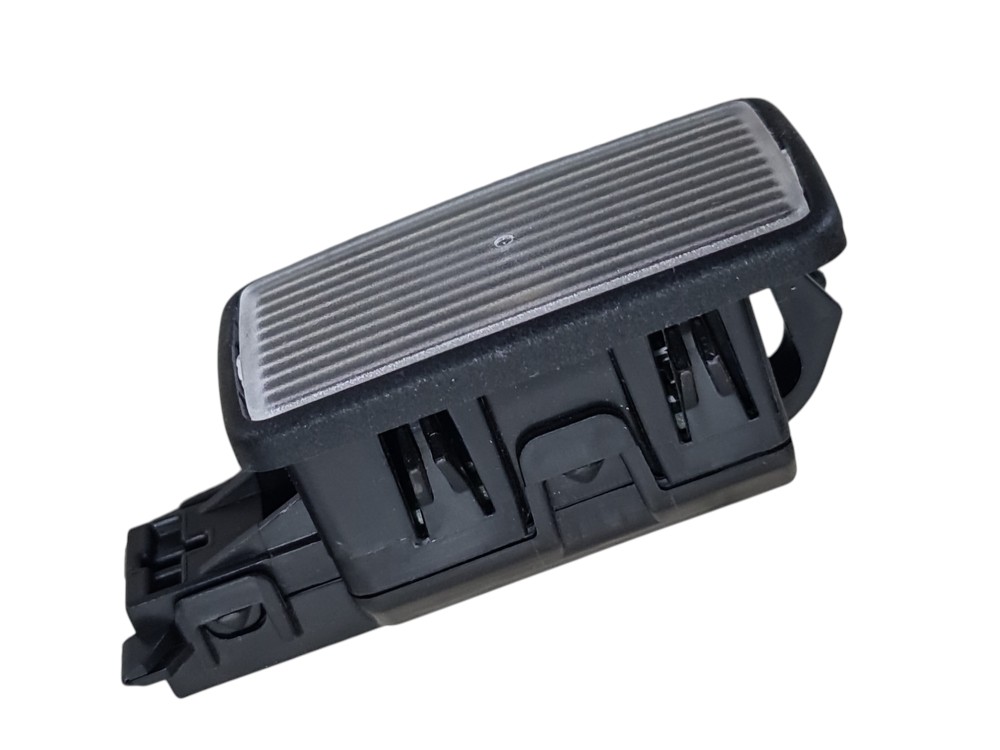 Luz Cortesia Interior Volvo Xc 40 2020 31663793 3