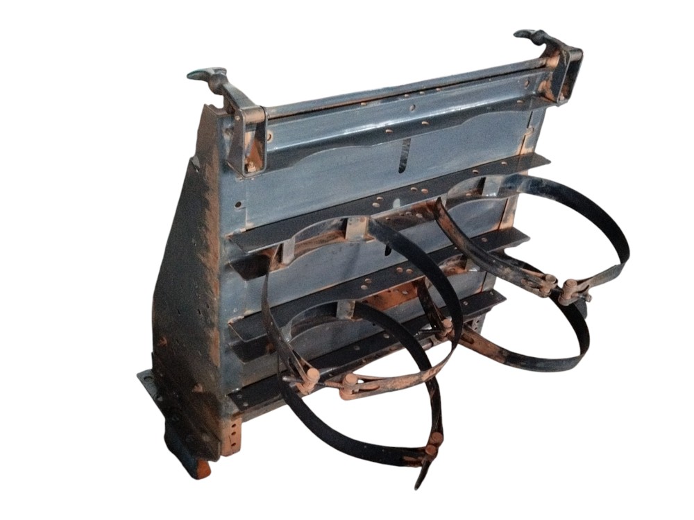Suporte Caixa De Bateria Volvo Vm 330 2021 2022 20476465 5