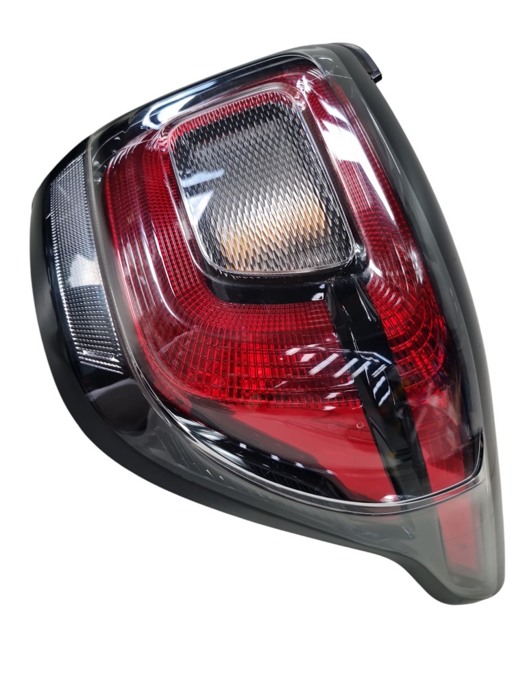Lanterna Traseiro Direito Fiat Strada 2021 A 2023 3836010  Direito/passageiro 8