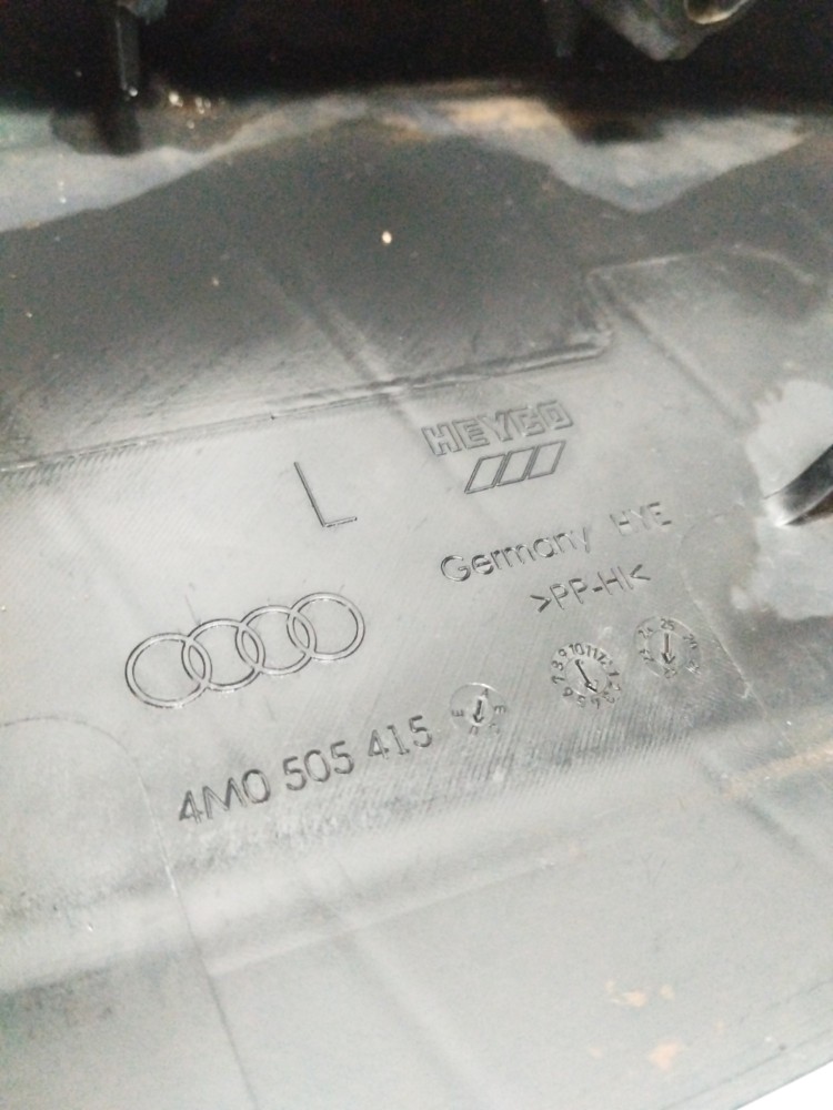 Protetor De Pedras Traseiro Do Audi Etron Elétrico Original Preto 6