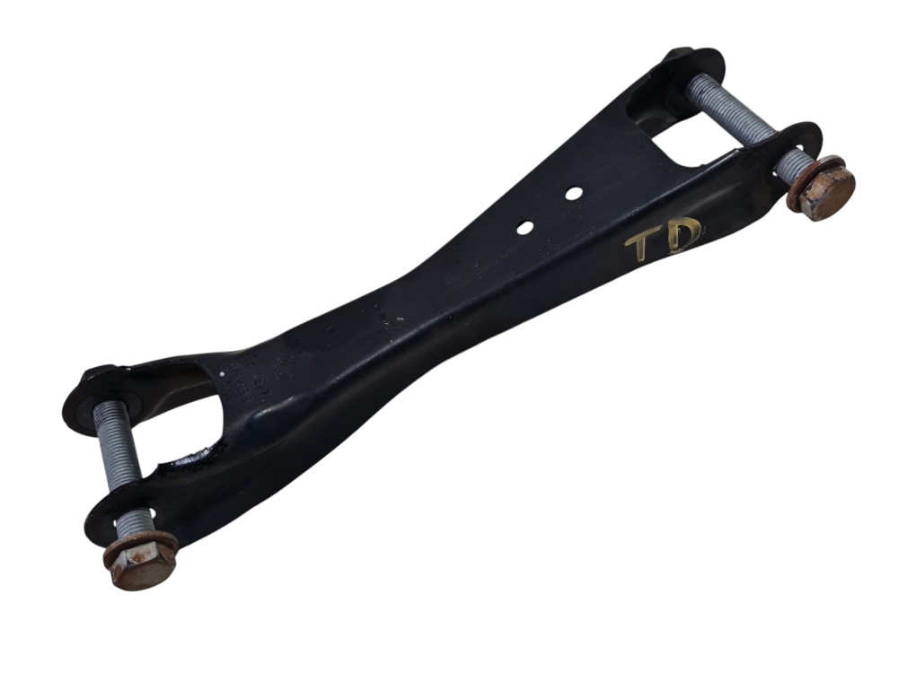Braço suspensão traseiro direito inf BMW i3 2022 6867879 3
