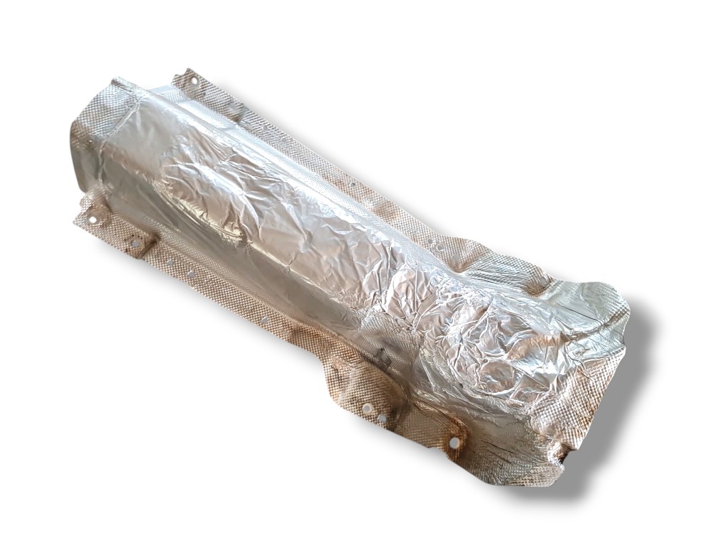 Defletor escapamento Volvo XC40 T5 2020 32260691 ORIGINAL 1
