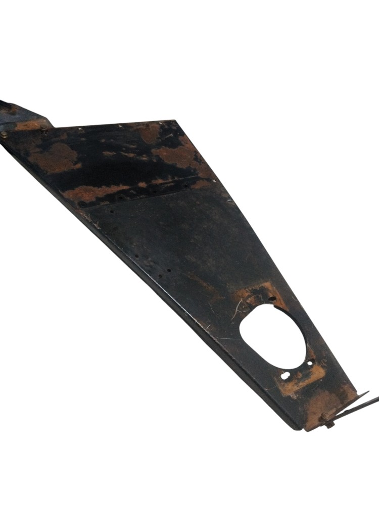 Suporte protetor lateral direito Colheitadeira Case 2799