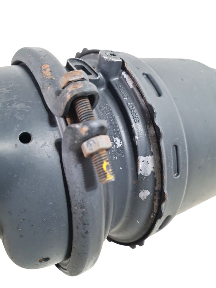 cilindro de freio combinado MB 2651 2022 DETALHE A9584206018 3