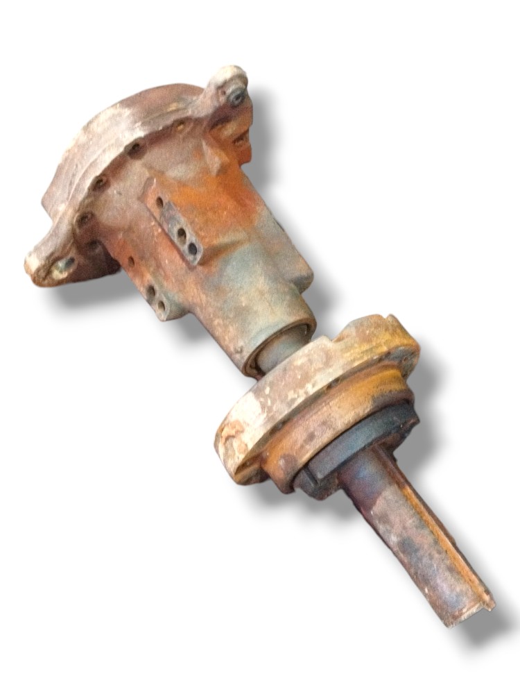 cubo de roda redutor traseiro esquer trator John Deere 6135J