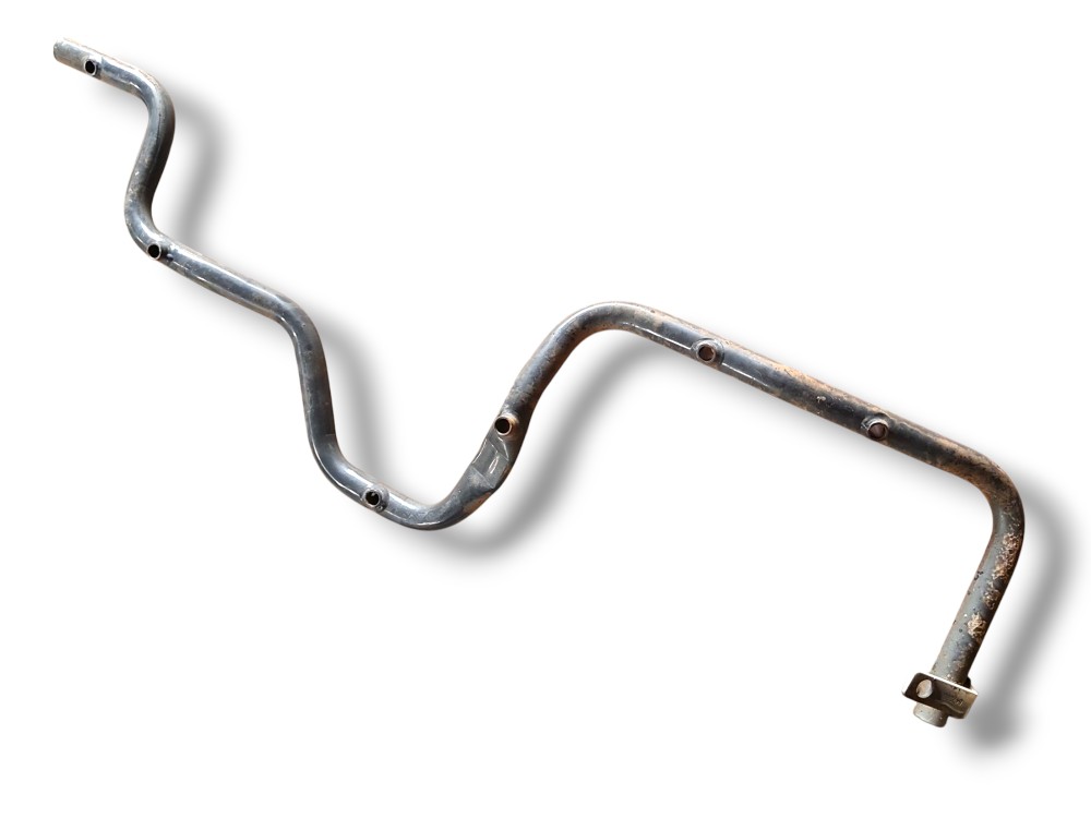 Suporte parabarro dianteiro esquerdo Volvo VM 330 2021 2022 1