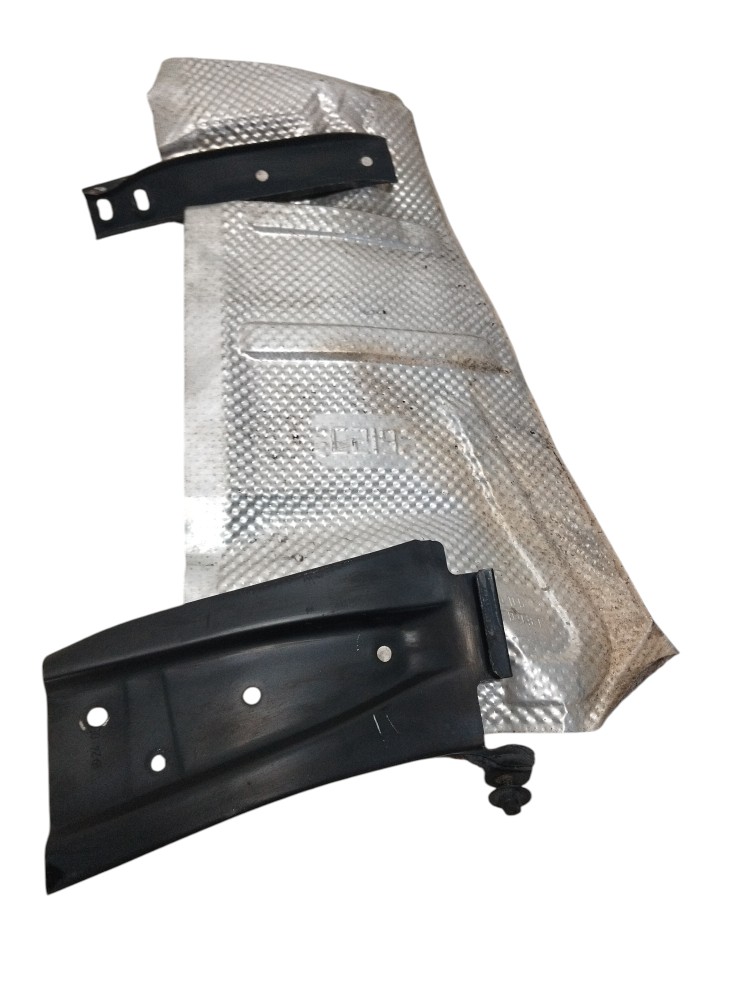 Defletor De Calor Traseiro Mercedes Cls 500 2005 Ie806005892 3