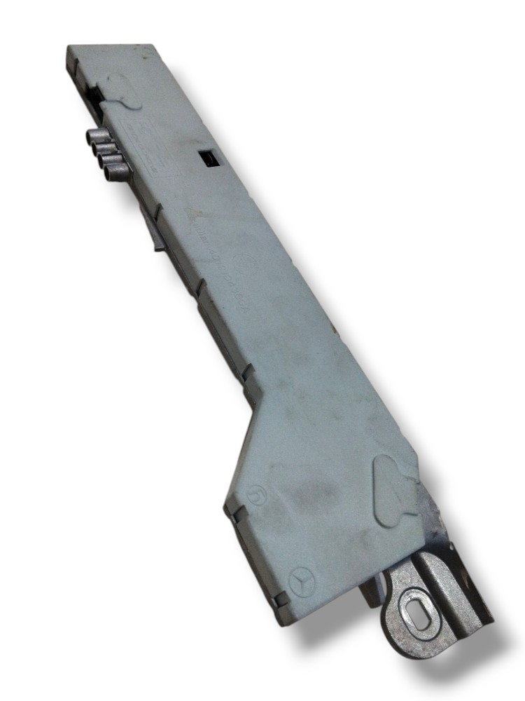 Amplificador Antena Para Rádio Mercedes Cls 500 2005