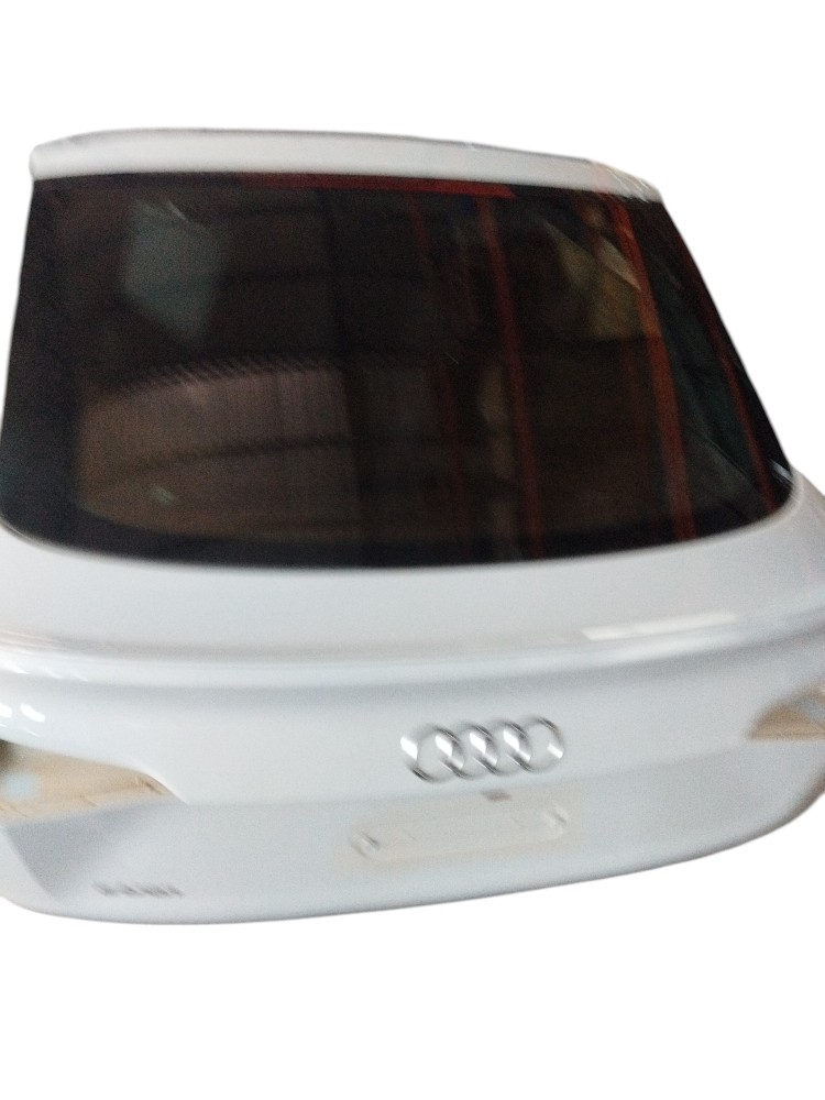 Tampa traseira com vidro Audi Etron elétrico 2022 ORIGINAL 4