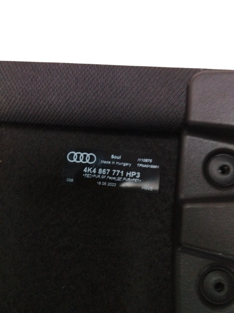Capa para compartimento de bagagem do Audi Etron 22 ORIGINAL 6